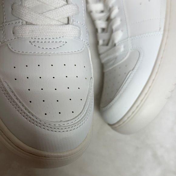 Wild Fable Classic White Sneakers - Picture 7 of 9